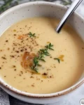 Caramelized Onion Roasted Garlic Bisque